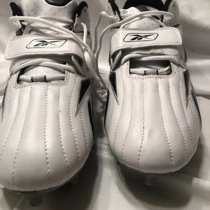 REEBOK MEN'S STRAP MP WHT/BLK FOOTBALL CLEATS 14 M